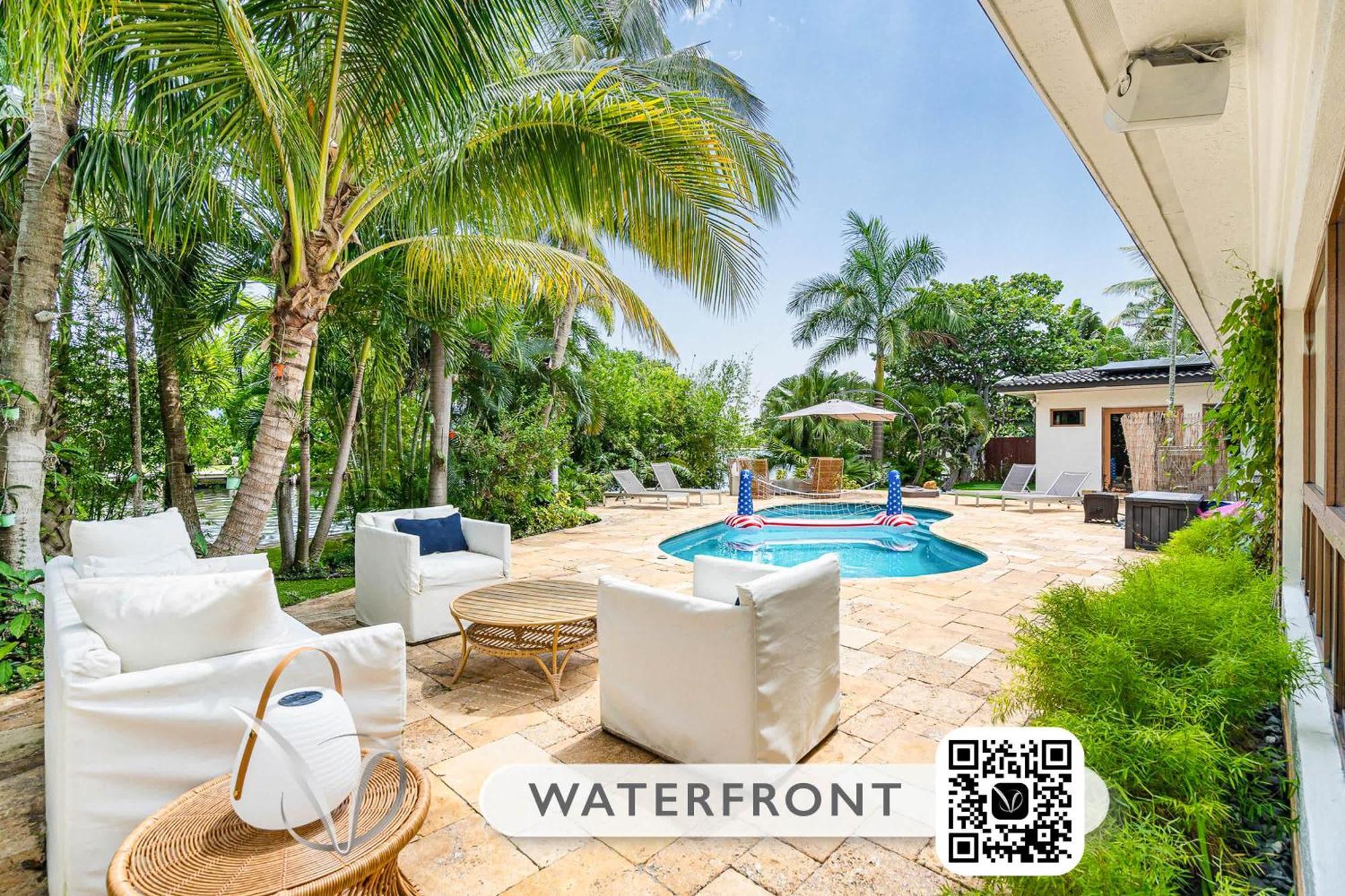 Holiday home The Sanctuary A Unique Canal-side Retreat In Wilton Manors