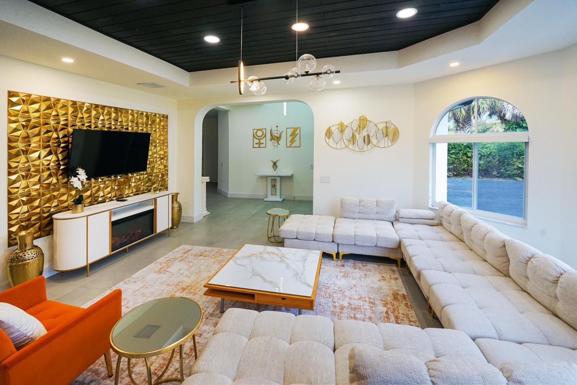 Casa Olympus Lauderdale - Walk To The Beach! * Fort Lauderdale