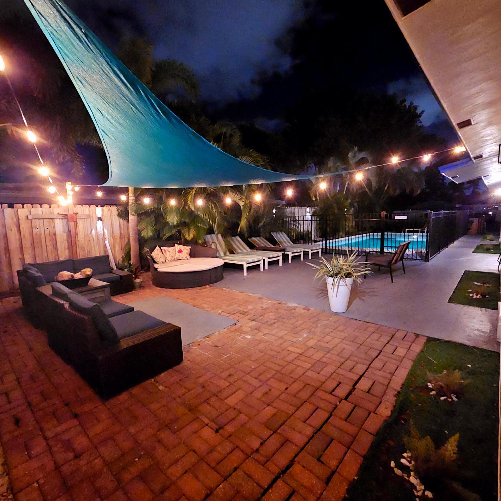 Coastal Haven: Family-friendly House With Pool Near Beaches Apartment