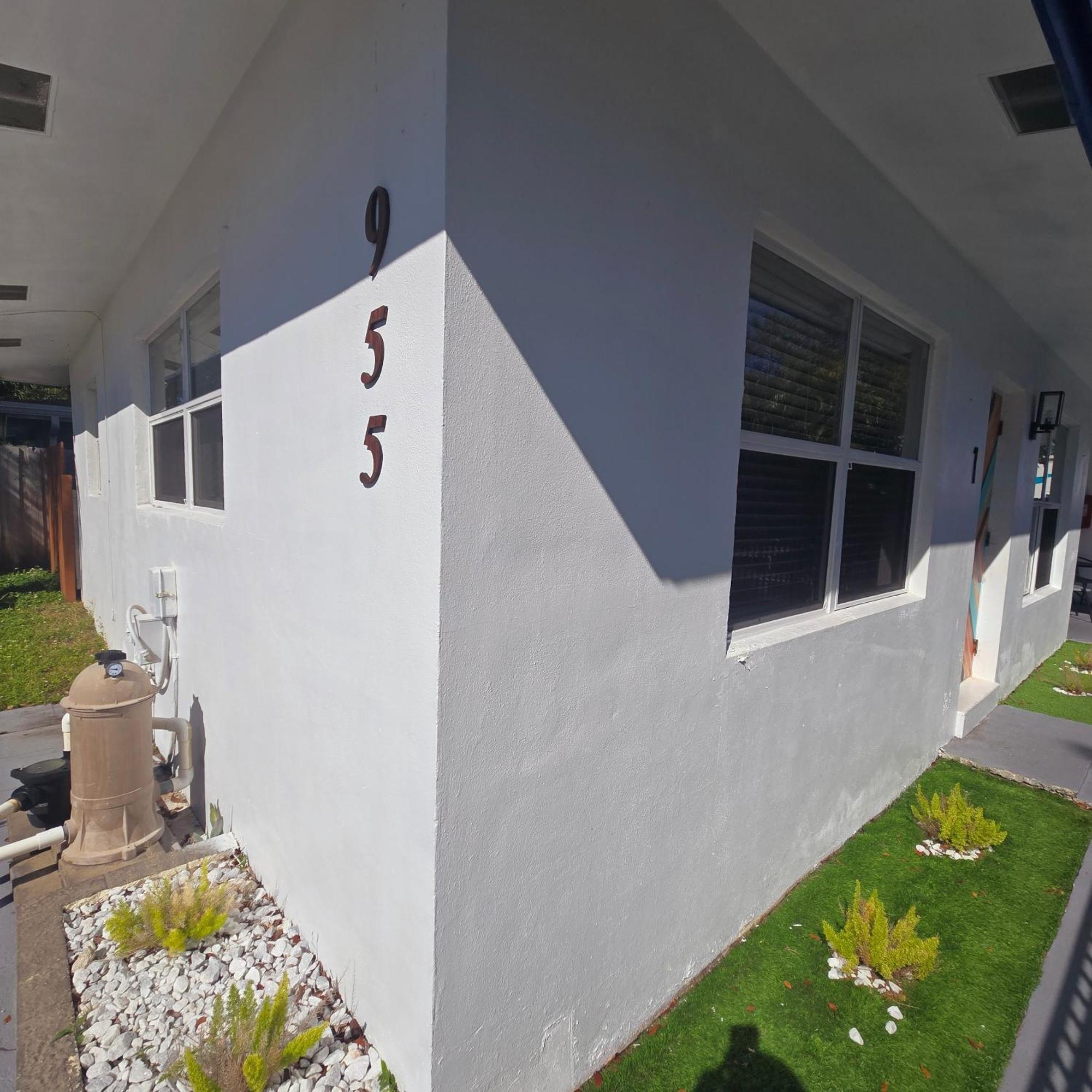 Coastal Haven: Family-friendly House With Pool Near Beaches *