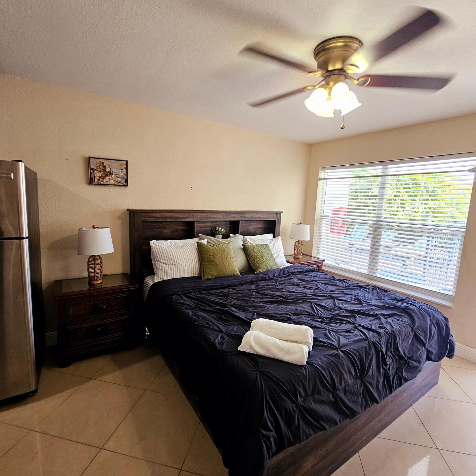 Coastal Haven: Family-friendly House With Pool Near Beaches Apartment Fort Lauderdale
