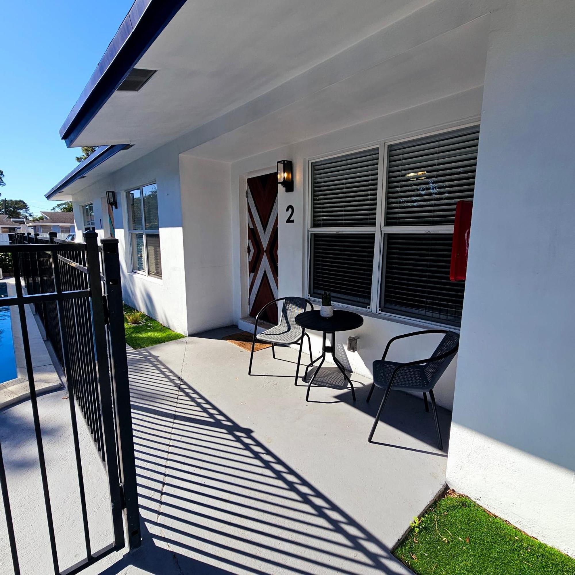 Coastal Haven: Family-friendly House With Pool Near Beaches *