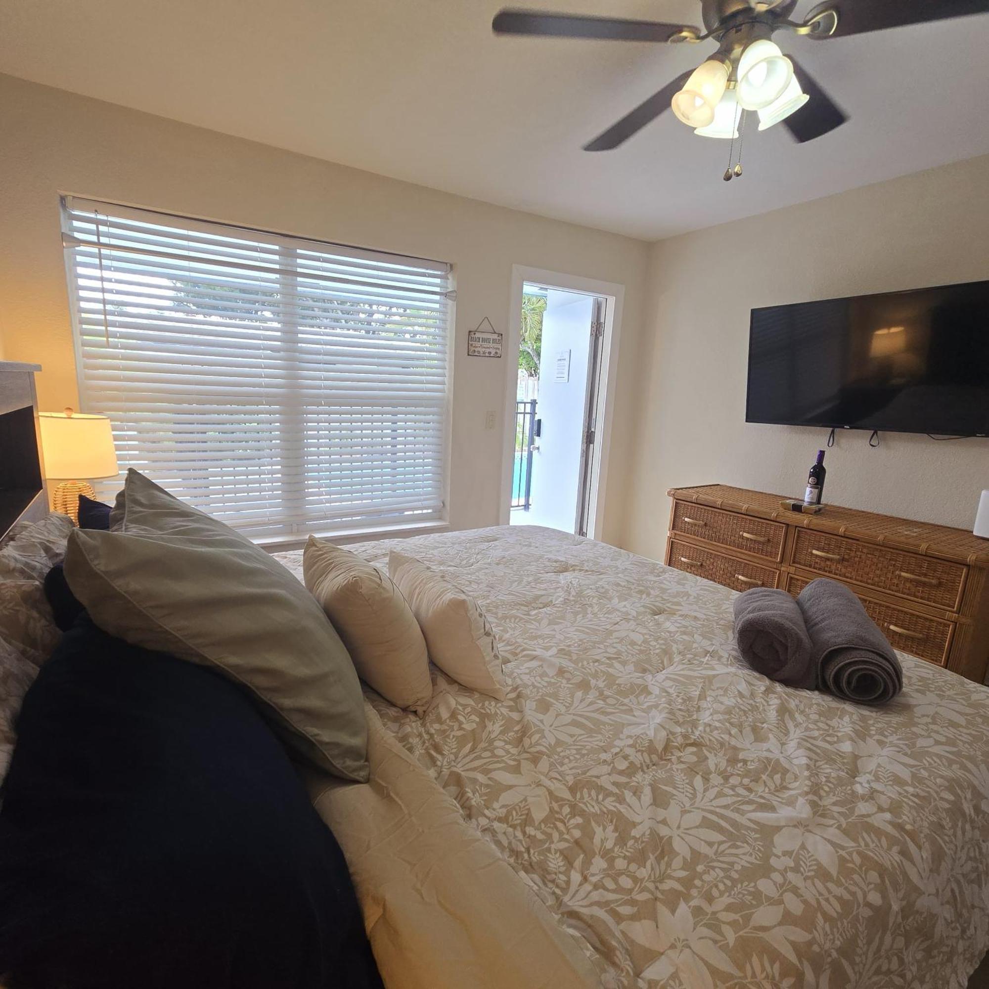 Coastal Haven: Family-friendly House With Pool Near Beaches * Fort Lauderdale