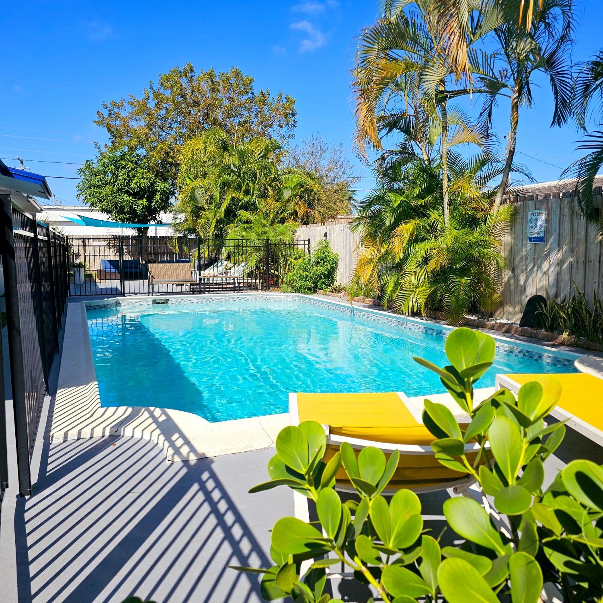 Apartment Coastal Haven: Family-friendly House With Pool Near Beaches Fort Lauderdale