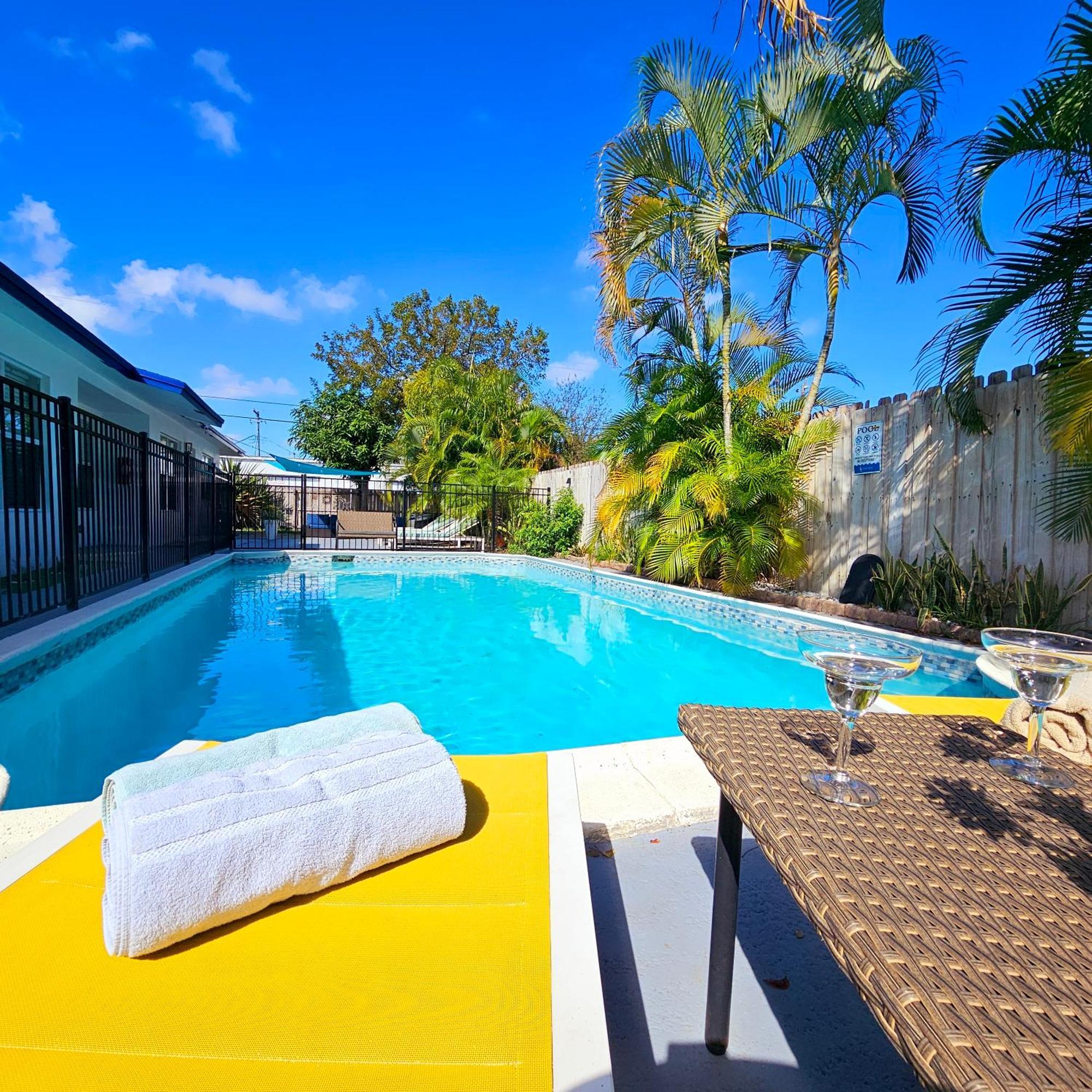 Coastal Haven: Family-friendly House With Pool Near Beaches * Fort Lauderdale
