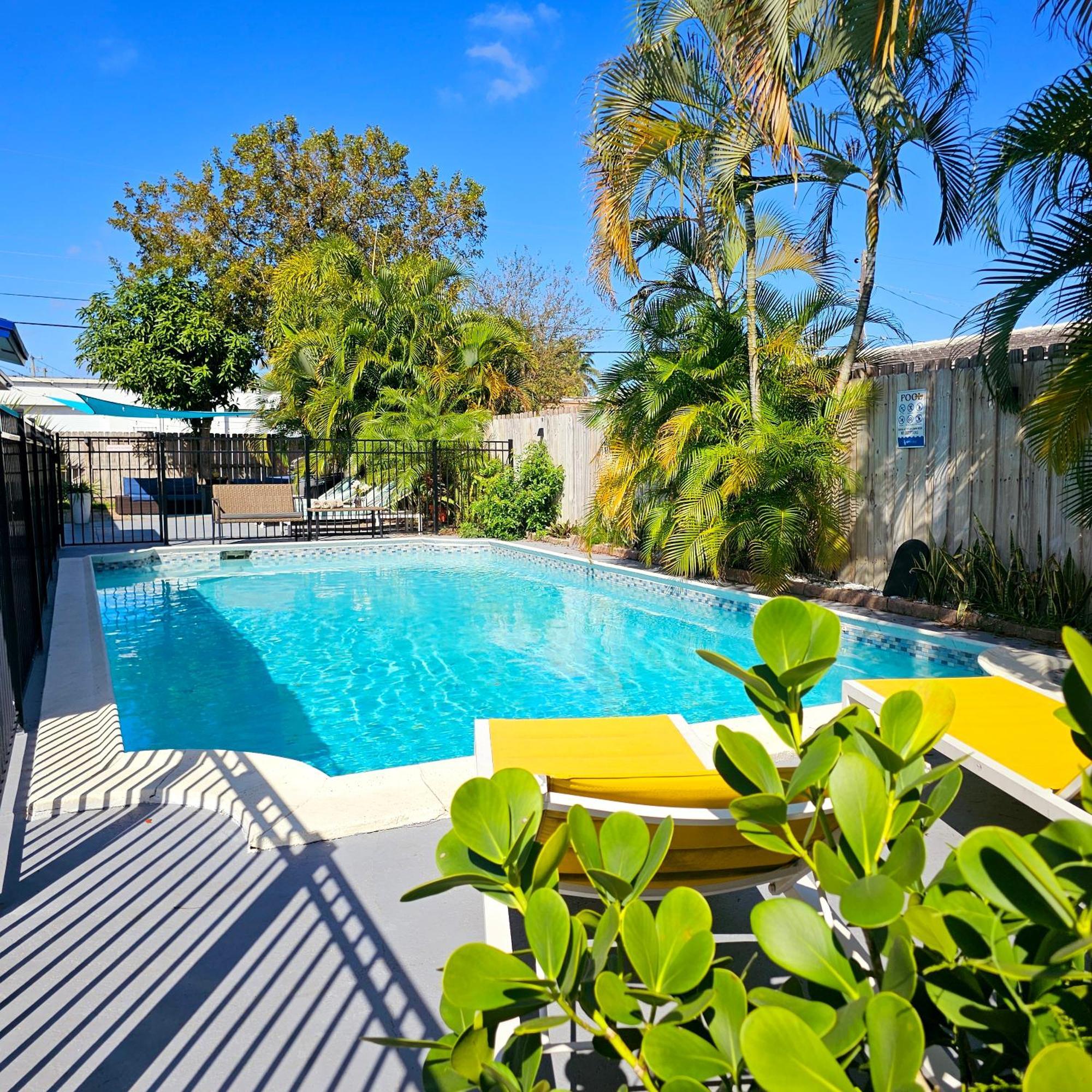 Apartment Coastal Haven: Family-friendly House With Pool Near Beaches