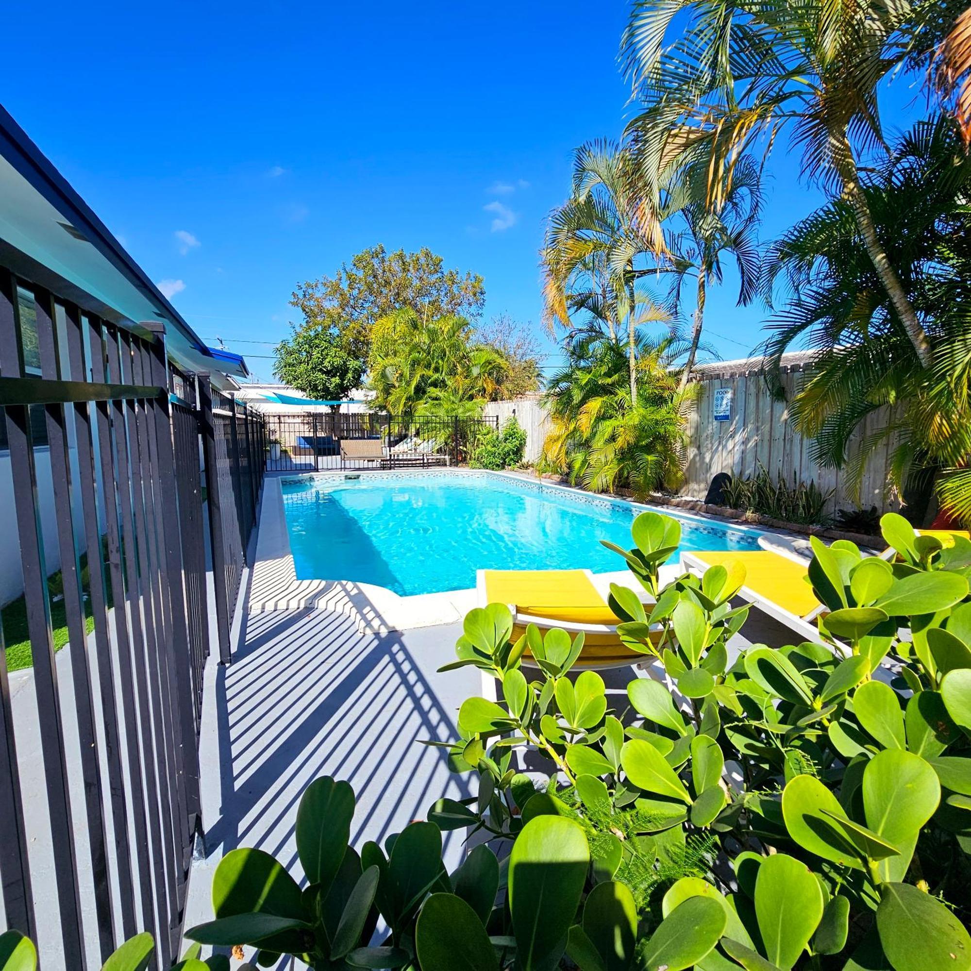 Coastal Haven: Family-friendly House With Pool Near Beaches Fort Lauderdale