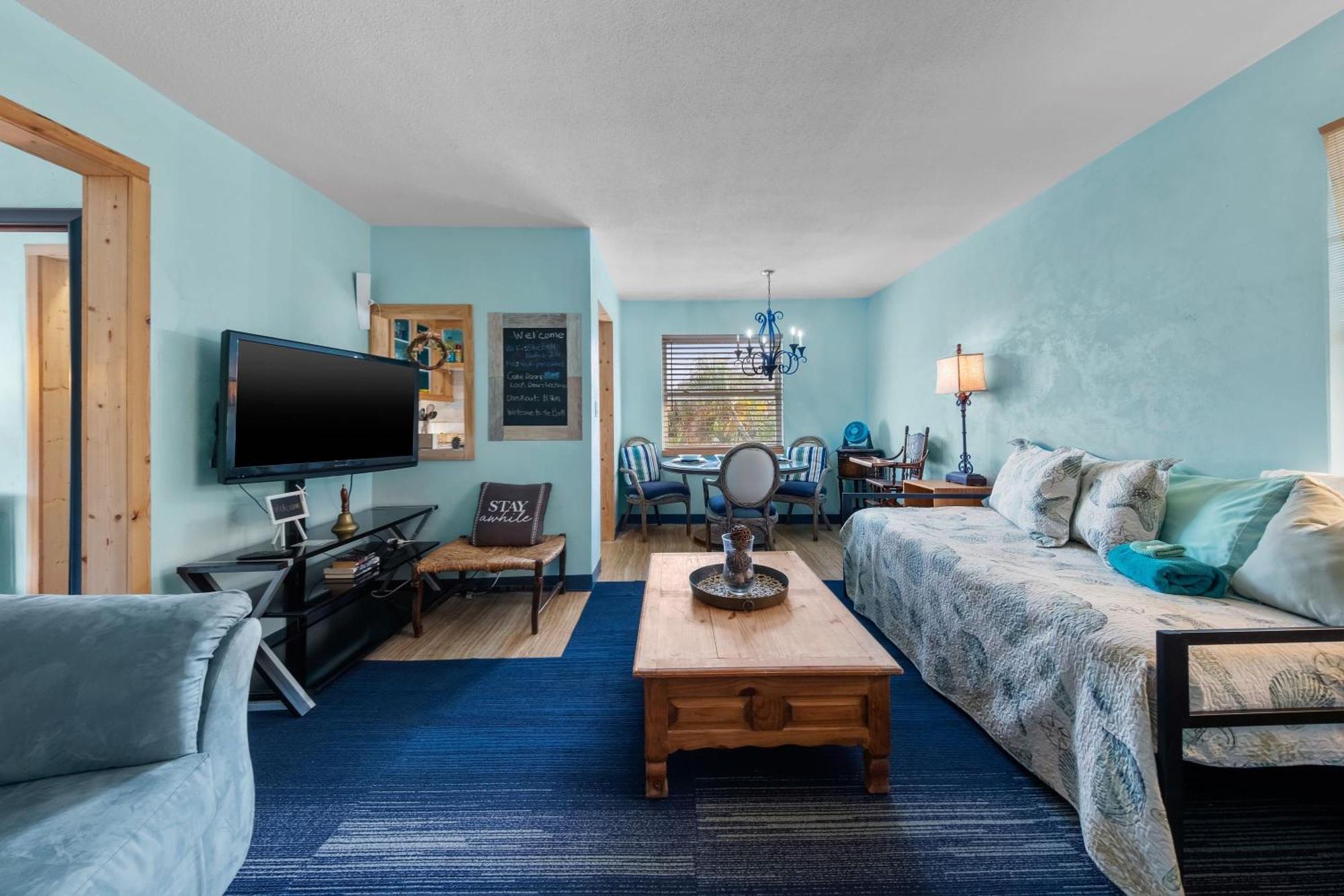 Blue Bell Apartment *