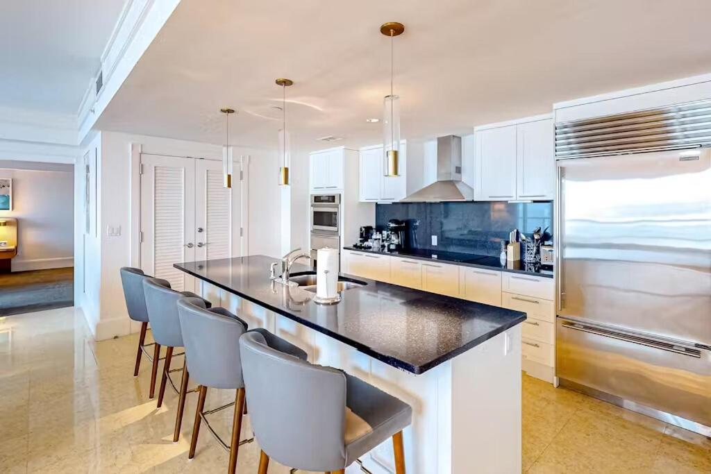 Apartment Ritz-carlton Luxury Oceanview 3-bedroom Fort Lauderdale