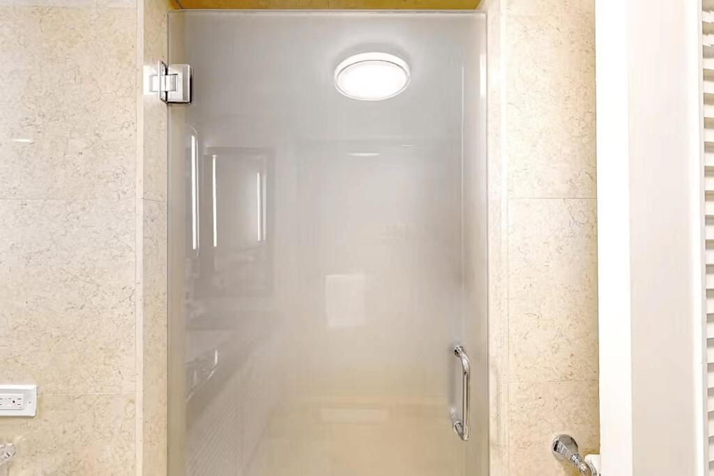 Ritz-carlton Luxury Oceanview 3-bedroom