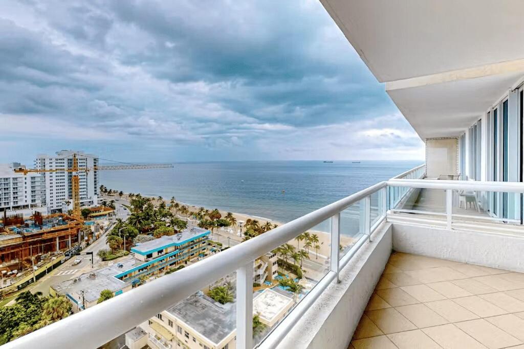 Ritz-carlton Luxury Oceanview 3-bedroom * Fort Lauderdale