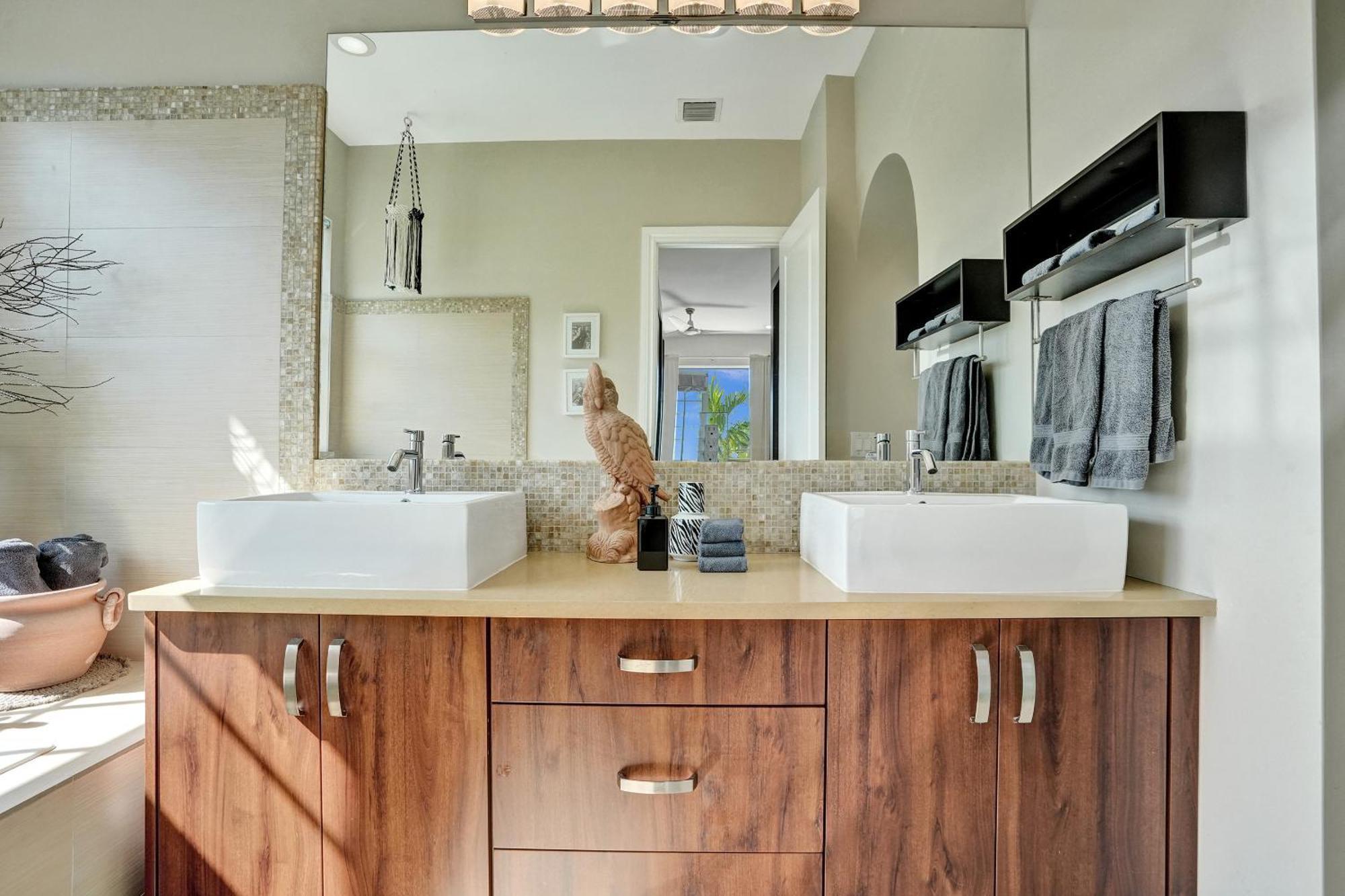 Villa Tarpon River House