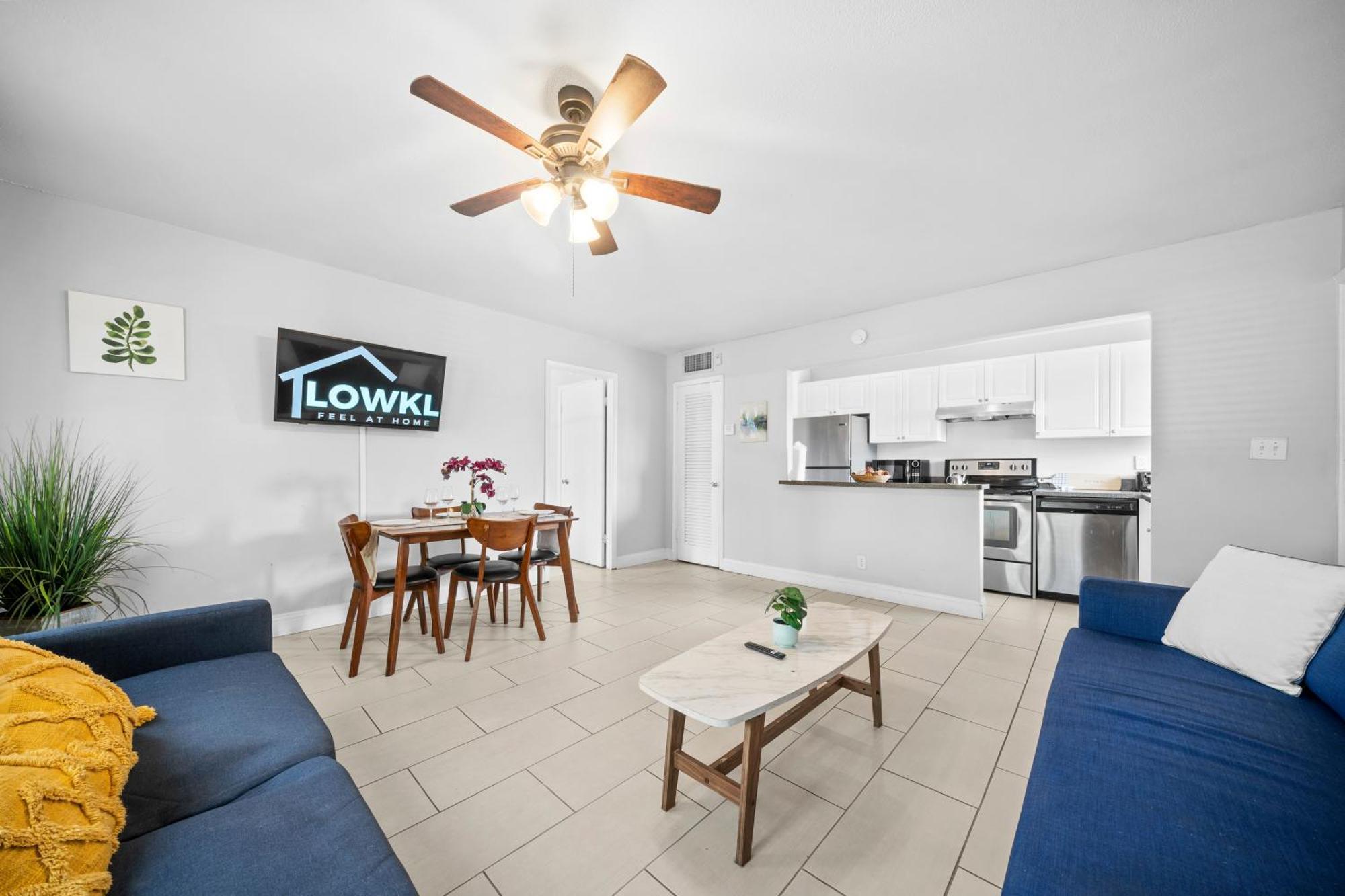 Apartment Bayview By Lowkl