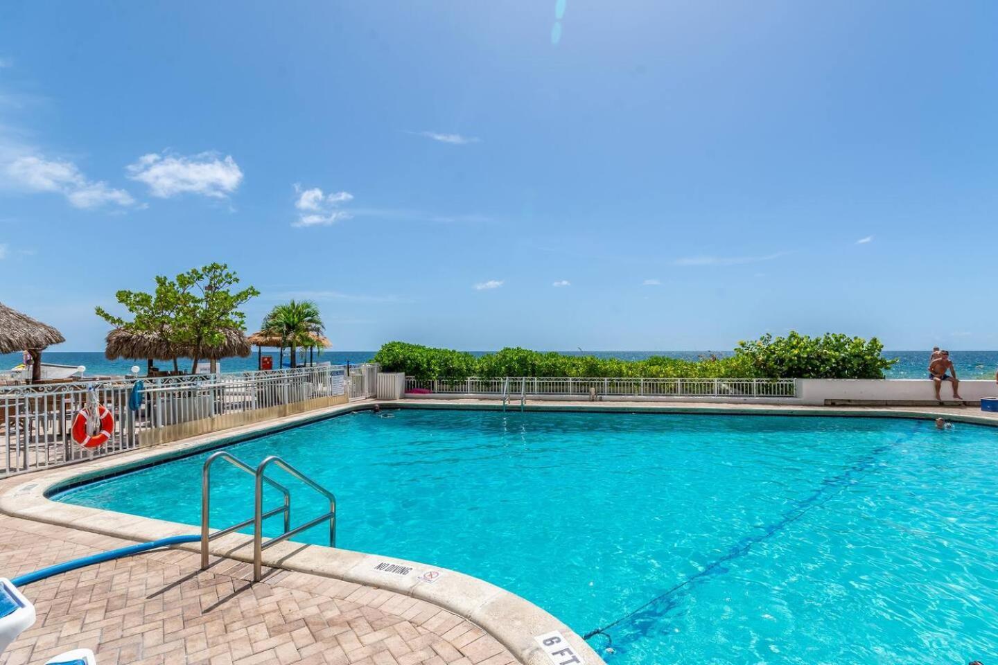 Aparthotel Front 2 Bed - Pool & Tiki Bar Fort Lauderdale