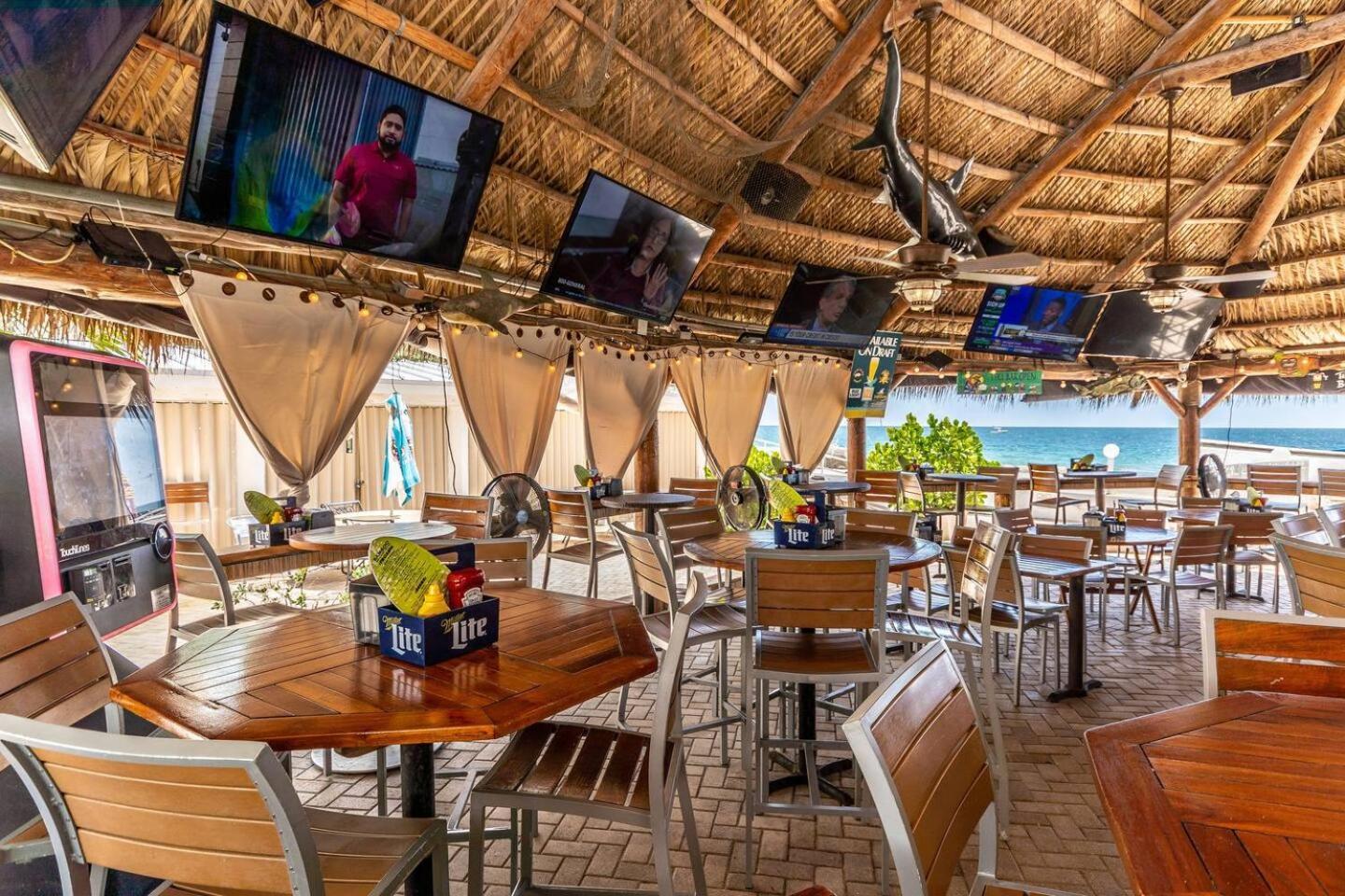 Aparthotel Front 2 Bed - Pool & Tiki Bar Fort Lauderdale