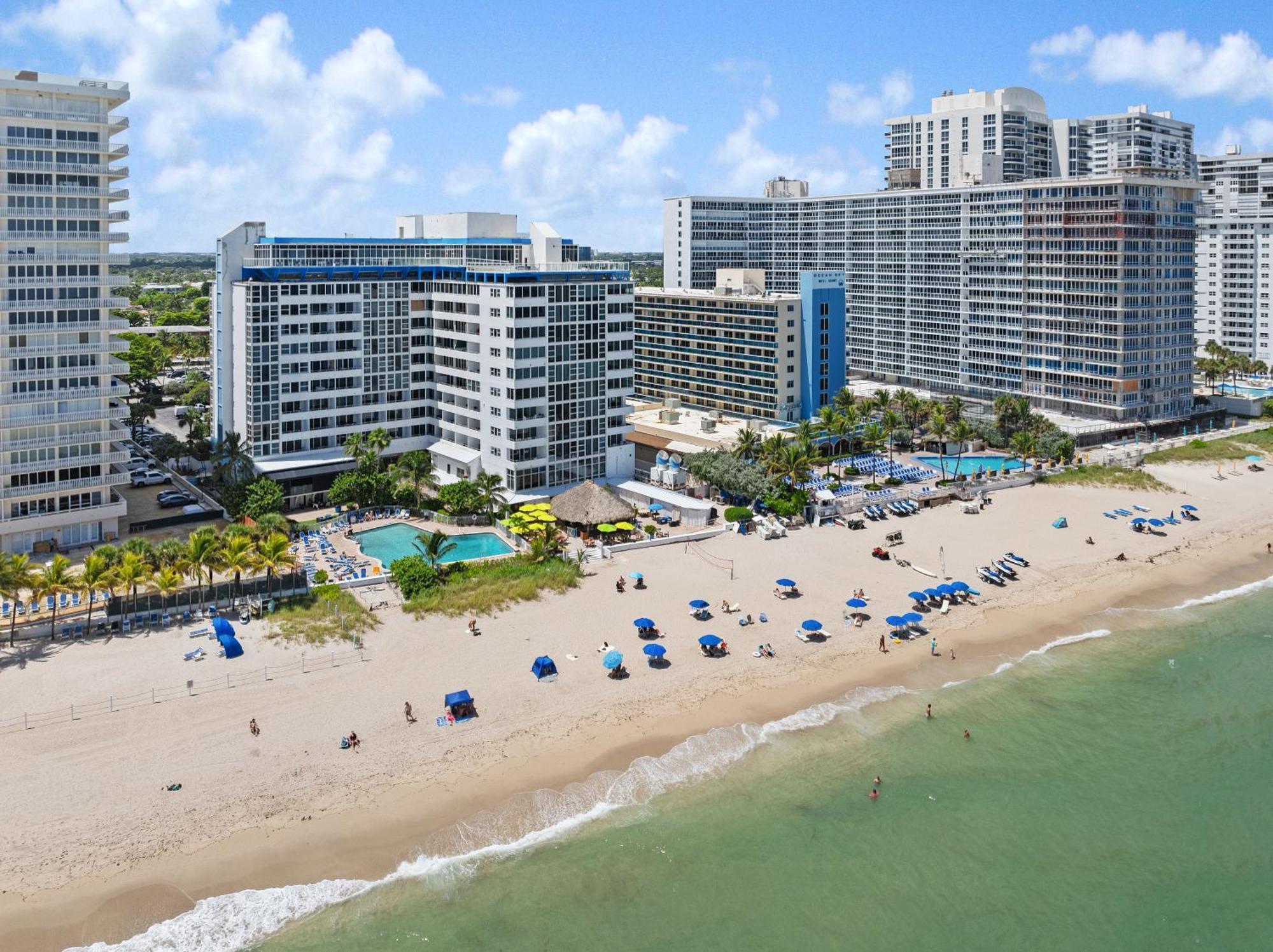 Aparthotel Front 2 Bed - Pool & Tiki Bar *