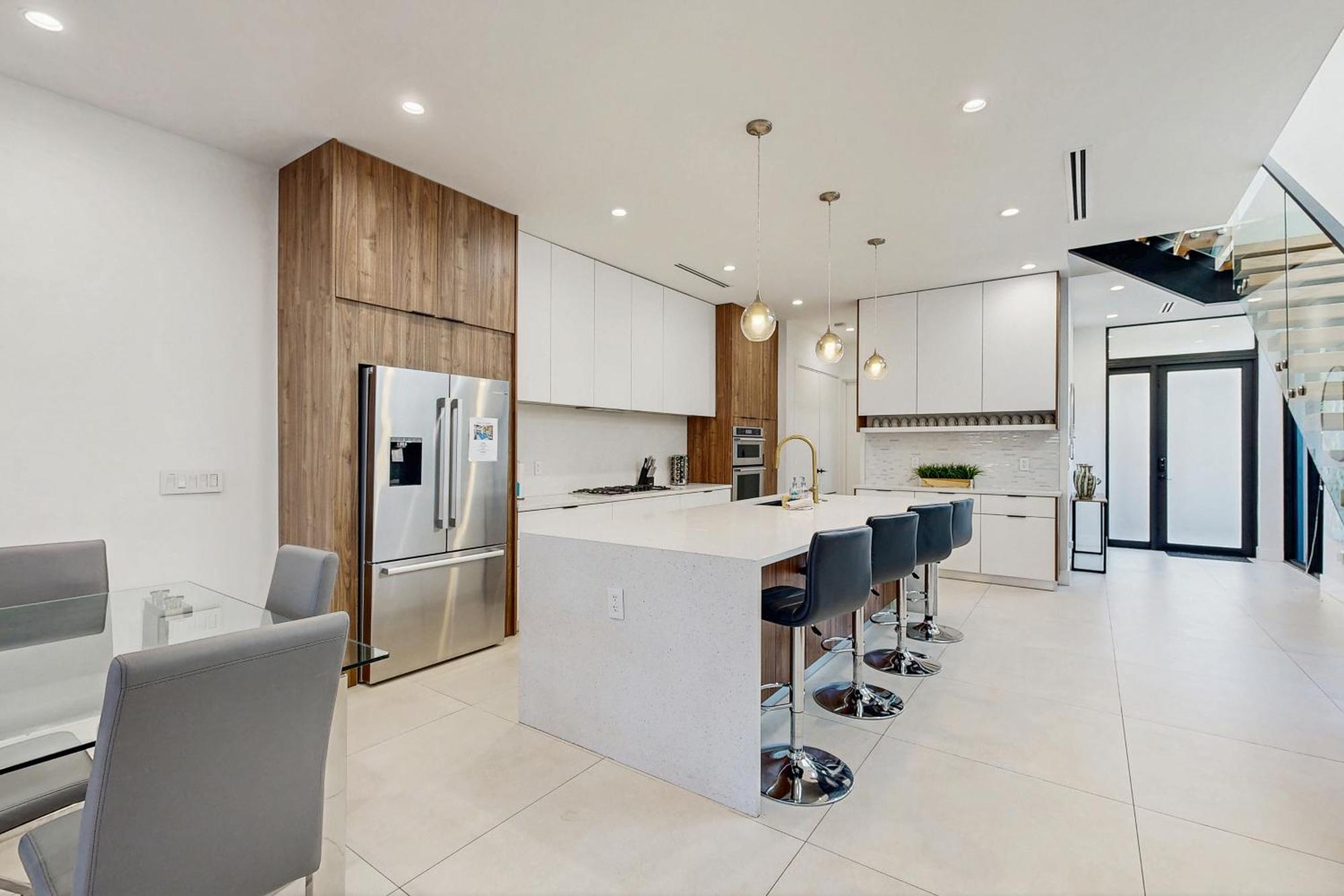 Luxury In Lauderdale * Fort Lauderdale