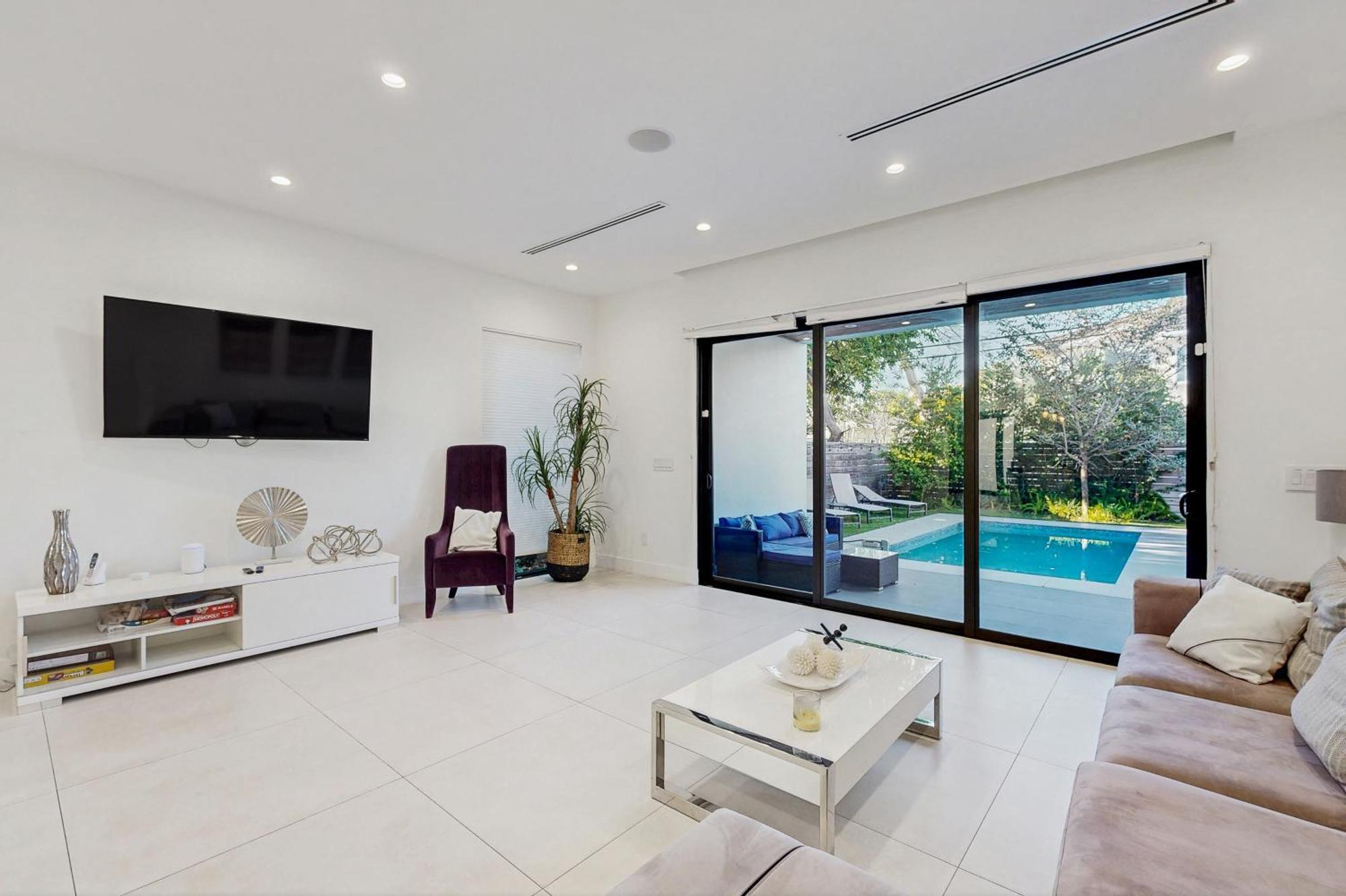 Luxury In Lauderdale *