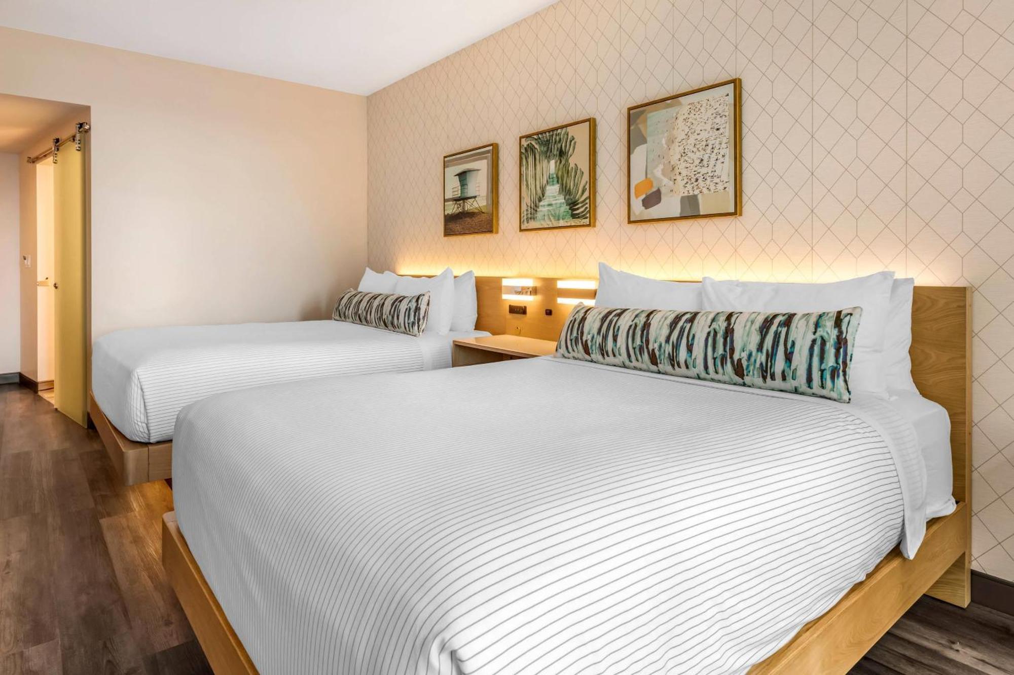 Hotel Cambria Lauderdale