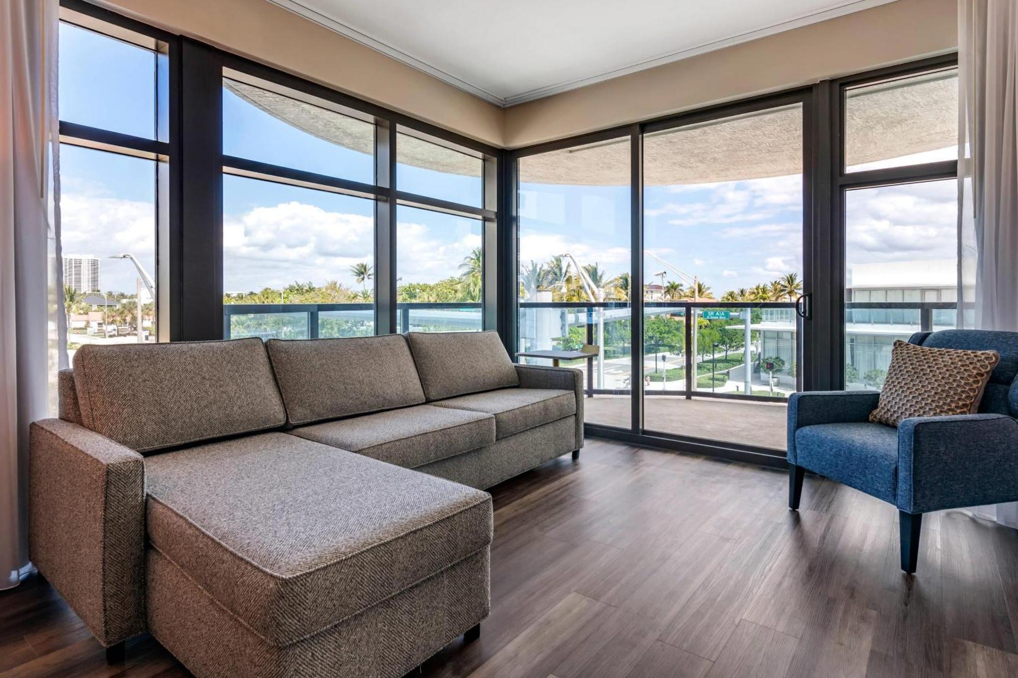 Hotel Cambria Lauderdale Fort Lauderdale