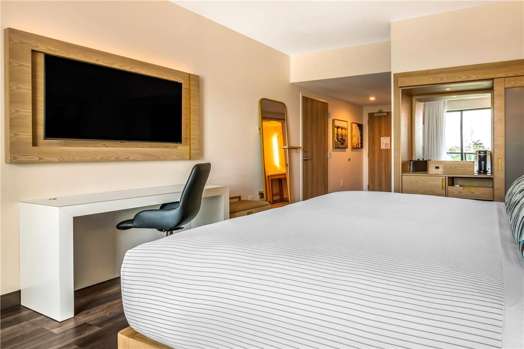 Cambria Lauderdale 3*