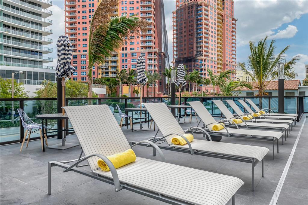 Hotel Cambria Lauderdale