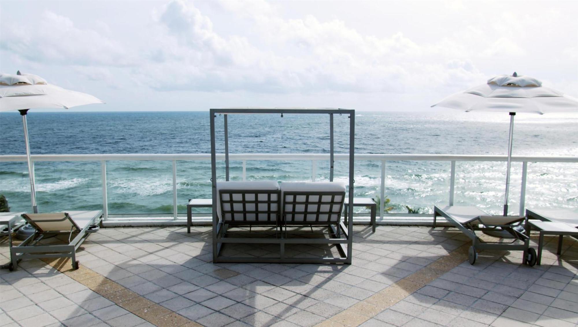 Resort House Lauderdale, A Hilton 4*