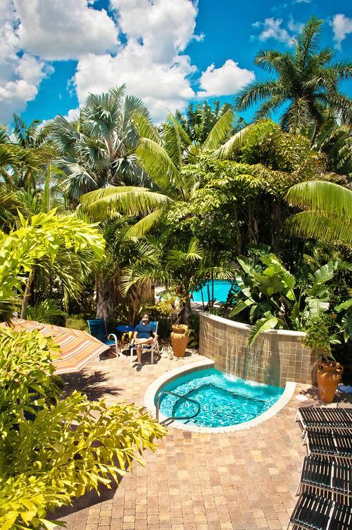 The Cabanas Guesthouse & Spa - Gay Resort Catering To Gay Men Oakland Park