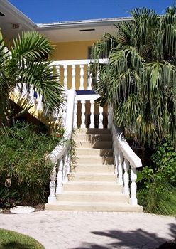 Hotel Cheston House - Clothing Optional Male 3*