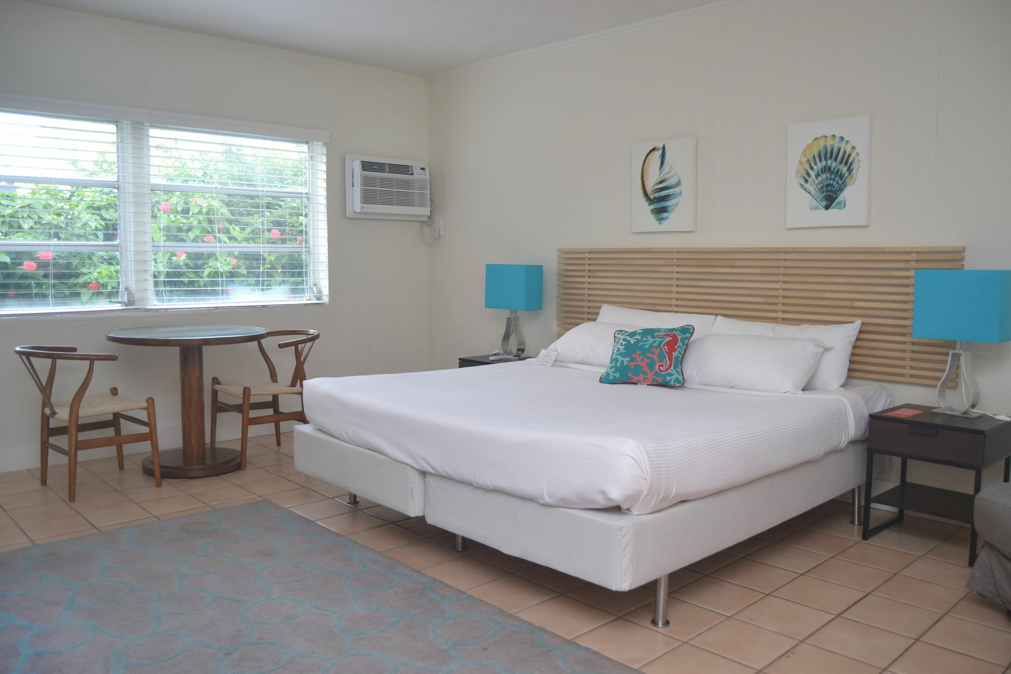 Solas A North Village Hotel 2*
