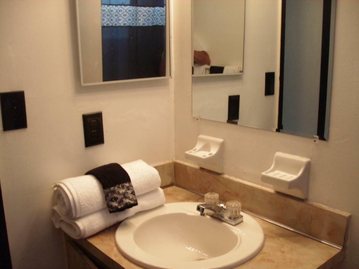 Apartment Newly Furnished Large Clean Quiet Private Unit Fort Lauderdale
