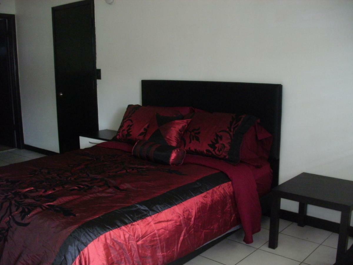 Newly Furnished Large Clean Quiet Private Unit Apartment Fort Lauderdale