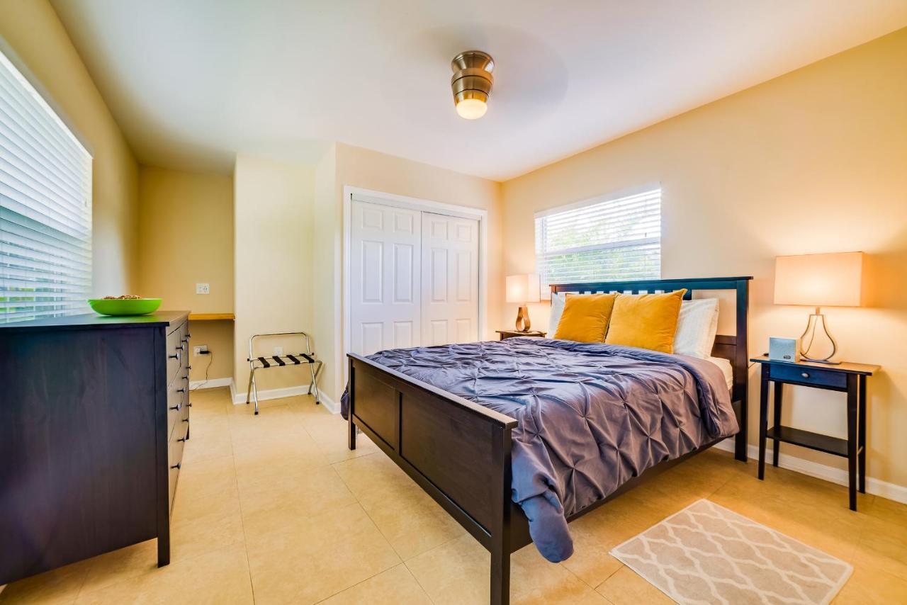 Apartment Hainsley At 1115 *