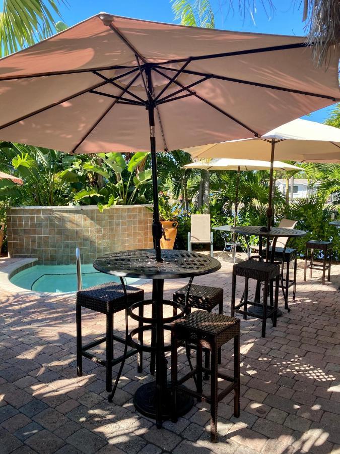 The Cabanas Guesthouse & Spa - Gay Resort Catering To Gay Men 4* Oakland Park